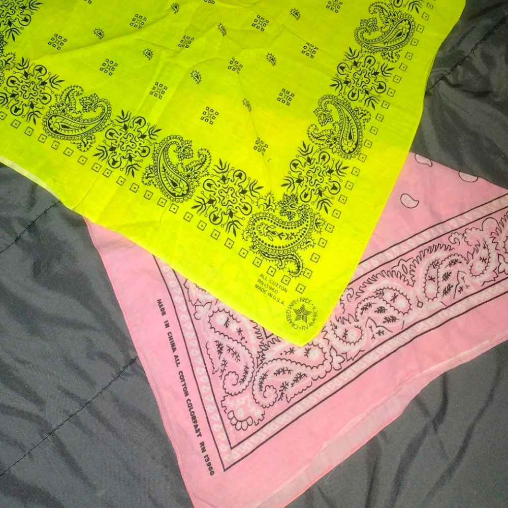 VINTAGE PINK & NEON YELLOW BANDANAS
